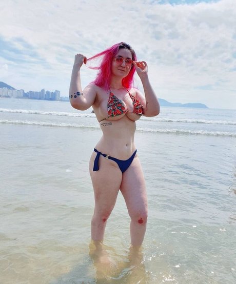 Zuzu Cosplay hot star pic