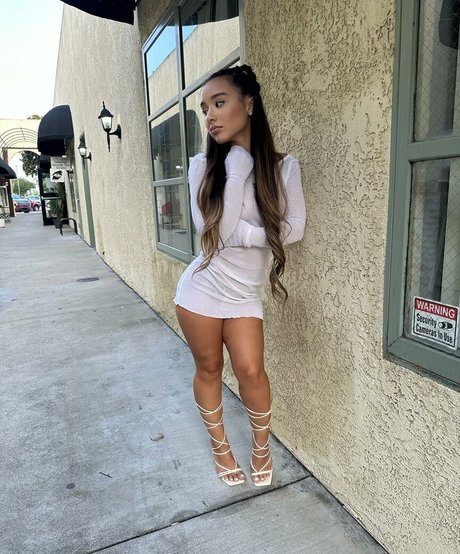 lightskin onlyfans naked picture