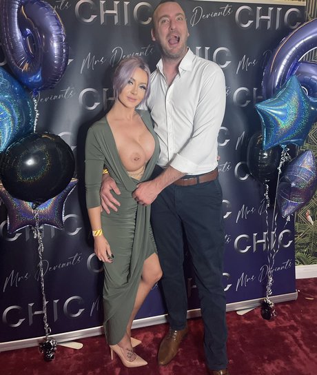 gay influencer onlyfans adult img