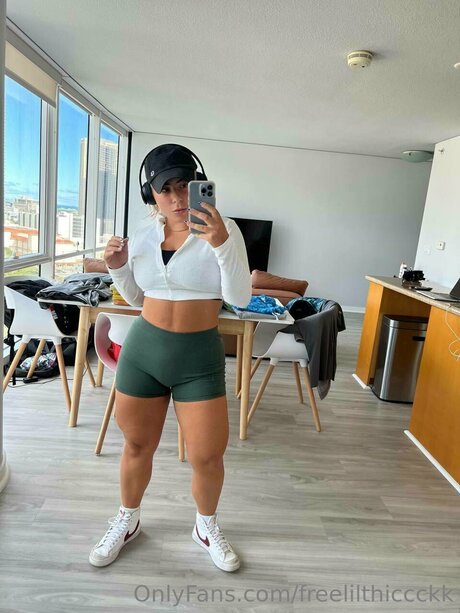 Lilthiccckktv free model galleries