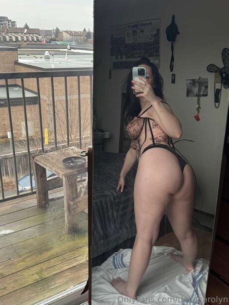 Dellacarolyn pornstar nude pic