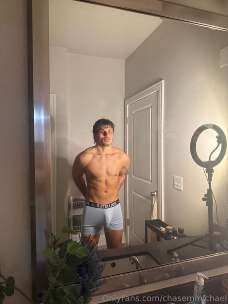 Chasemmichael star top picture