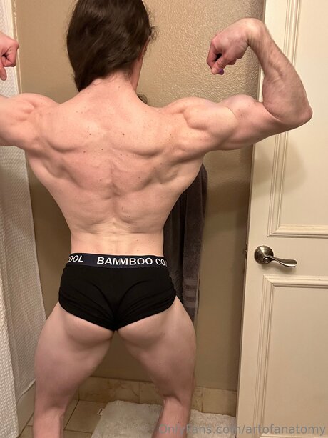 Artofanatomy exclusive star photo