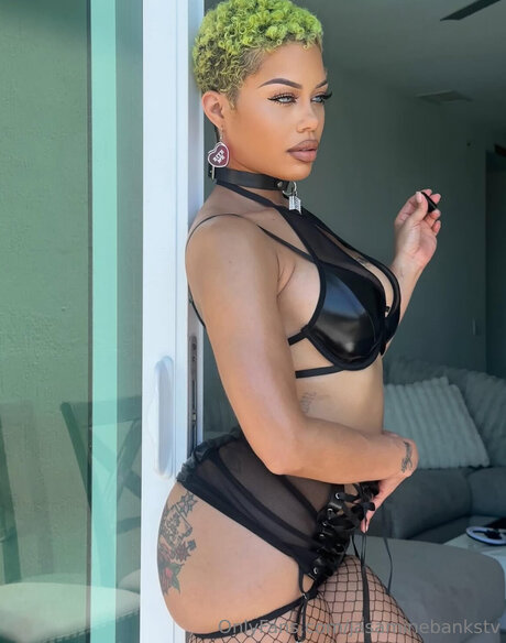 beautiful ebony onlyfans exclusive images