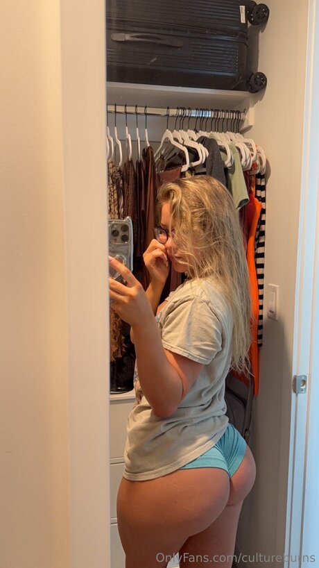 Cultureburns star naked pics