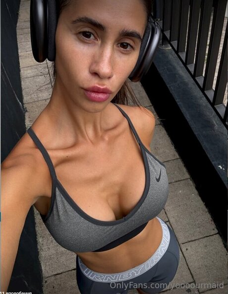 Yoooourmaid pretty model archive