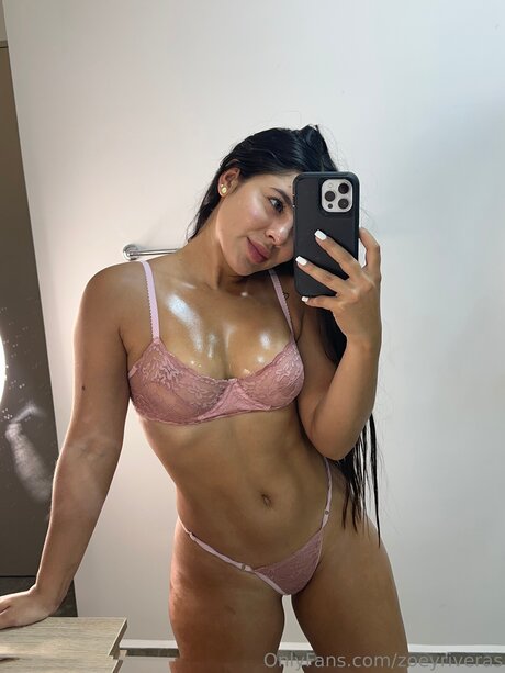 Zoeyriveras hot pornstar pictures