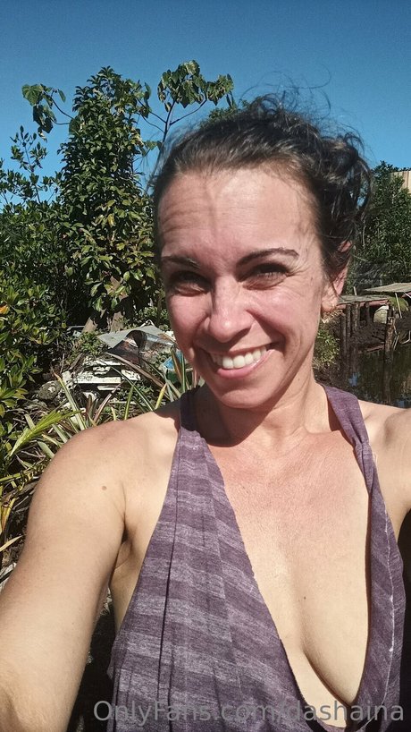 Dashaina Dashagiggles model hd pic