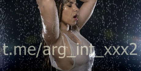 Miagrecox star nudes pic