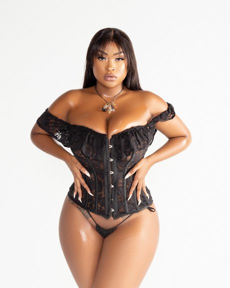 Prissy Blaire star hot picture