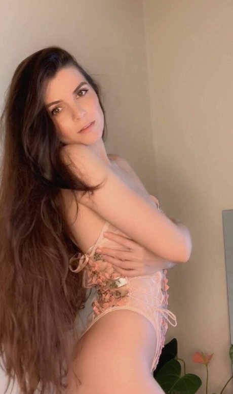 Tabootie star hot photo