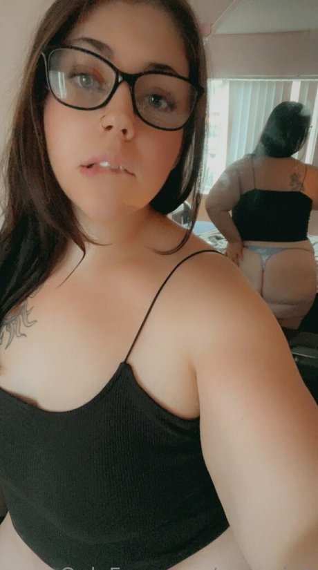 zooggie3 nice actress image