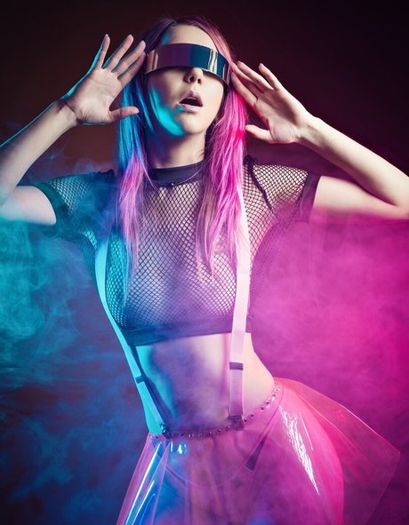 Zoltan Molnar pornographic star pics