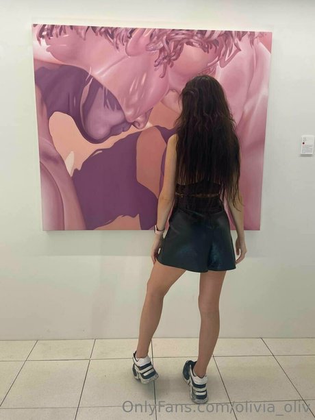 Adel leda model perfect gallery