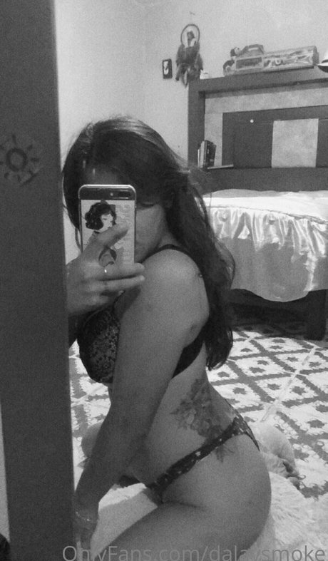 Dalaysmoke6 model erotic images