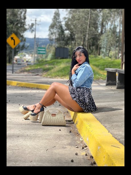 Itati Joss beautiful model img