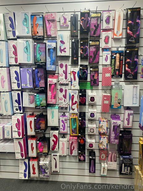 Kendra Banks sexy actress picture