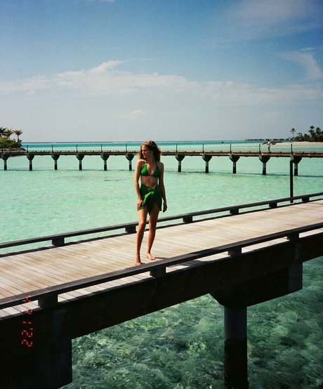 milf strip onlyfans beautiful naked images