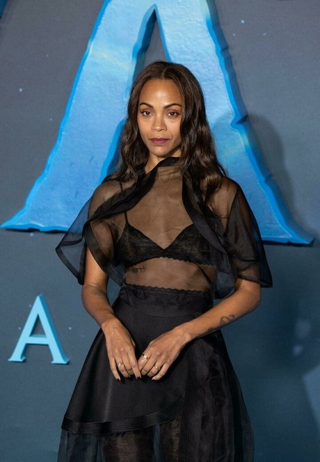 Zoe Saldana pornstar exclusive pics