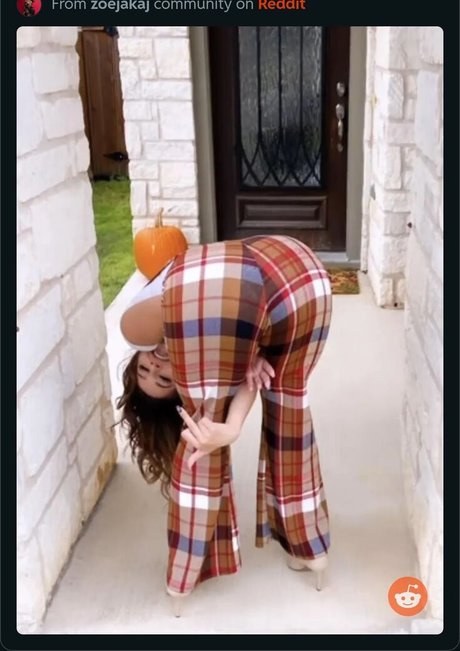 Zoe Jakaj top pornstar picture