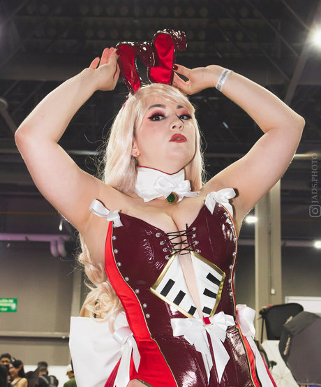 Zoe Volf Cosplay erotic model images