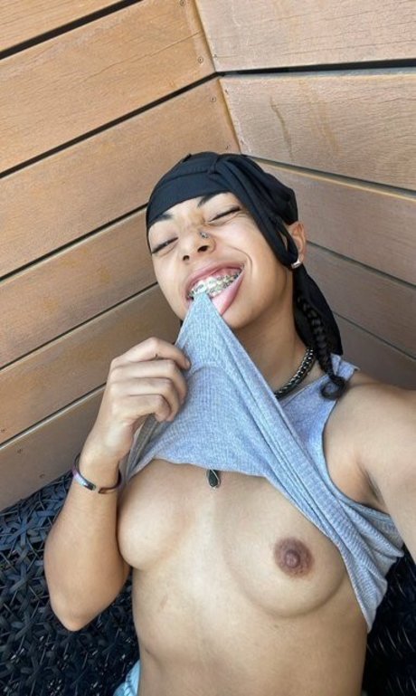 Zerella Skies star beautiful archive