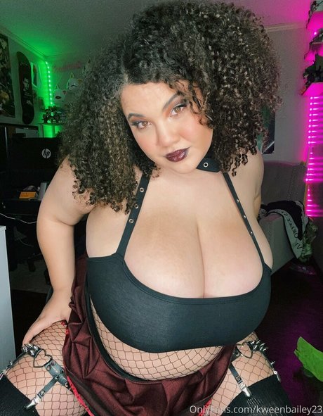 blonde secretary onlyfans naked archive