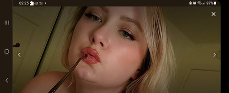 pawgdownthestreet121 exclusive model photo