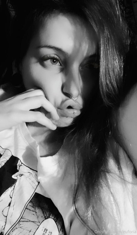 euforia model beautiful photos