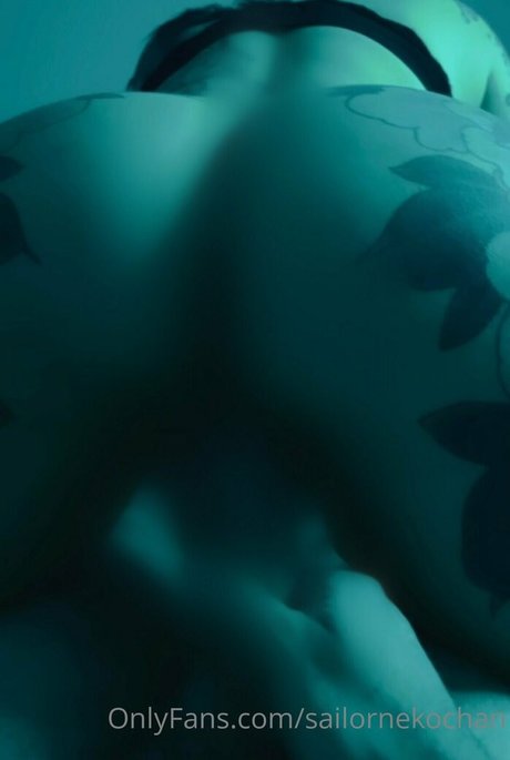 sailornekochan exclusive model pic