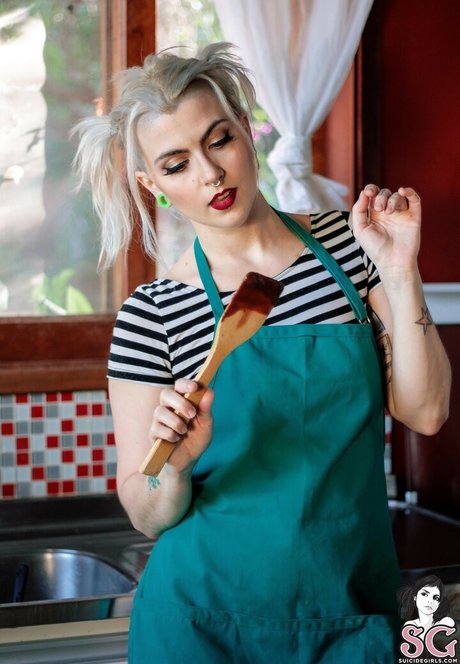 famous ladyboy onlyfans art porn pictures