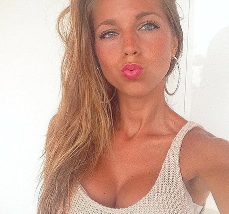 horny girls onlyfans art nude images