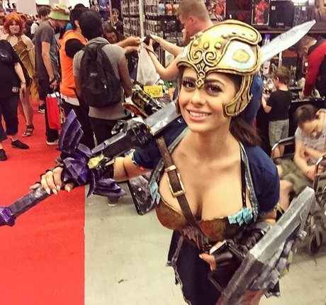 Azzyland model erotic img