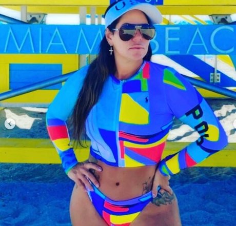 Coroa Gostosa model pretty image