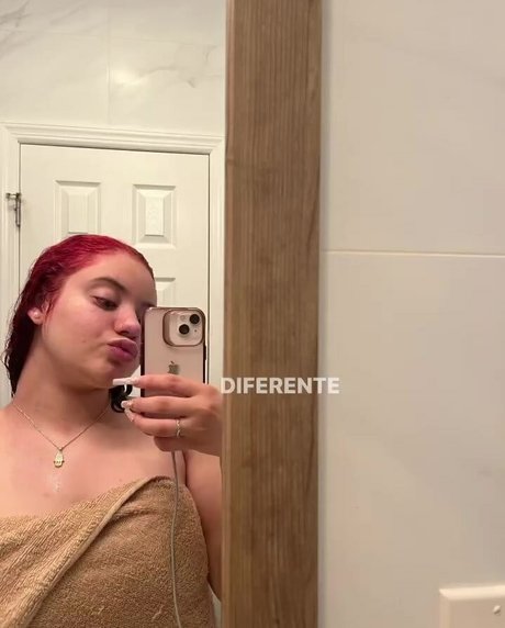 Sesy Dadoll nude model photos