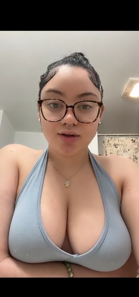 Sesy Dadoll art model archive