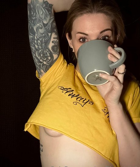 craftbeerbitch model perfect pictures