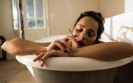 Nicole Mieth nude model gallery