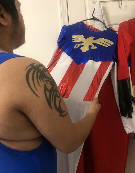 super heroix perfect model picture