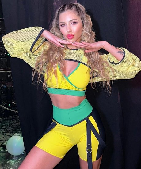 shemale cumshot onlyfans sexy nudes pictures