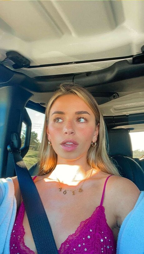 cute babe onlyfans hot nude img