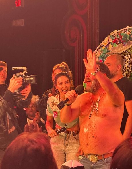 Whitney Cummings hot actress photo