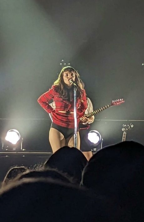 Lauren Mayberry top pornstar pic