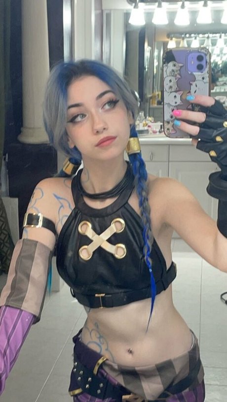 Iluvmeww hd pornstar picture