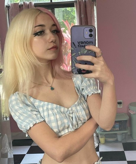 Iluvmeww nudes star pics