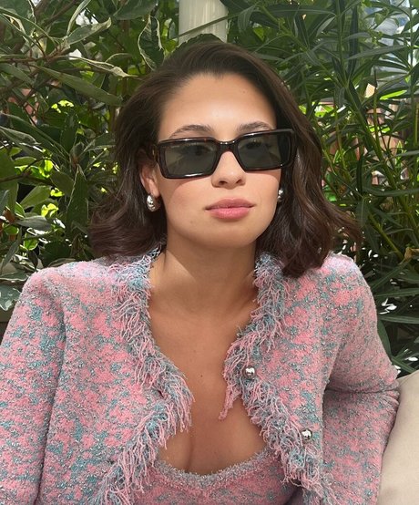 skinny shemale onlyfans erotic galleries