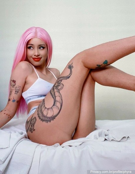 Magic Phyra beautiful star photos