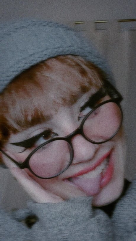 Agatha domen_ model hot pic