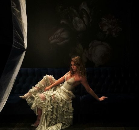 blonde secretary onlyfans perfect pic