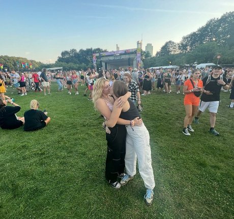 female influencer onlyfans sexy nudes photo